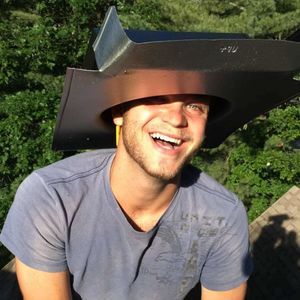 Meet your Posher, Brandon